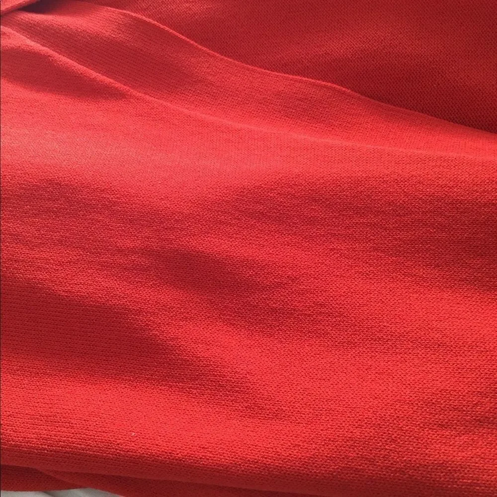 Anne Klein M SILK Red cardigan button front - Picture 8 of 8